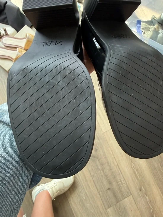 Zara Black Patent Mary Jane Block Heel Shoes - Picture 7 of 13